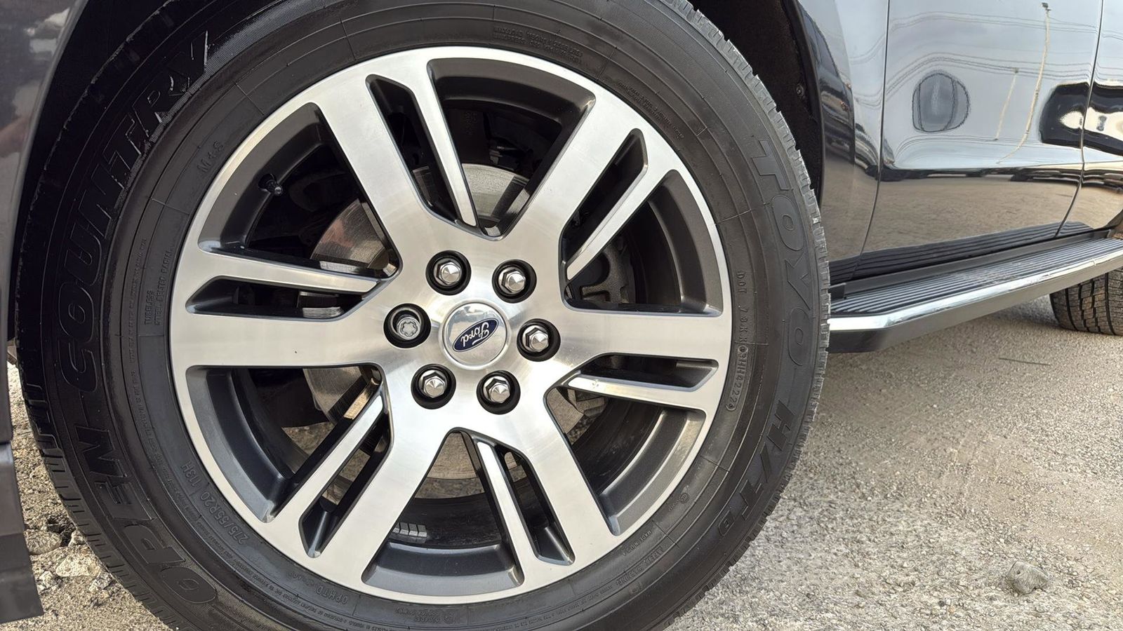 Used Car 2023 Ford Expedition  Xlt For Sale Under $50,000 In Austin, Texas