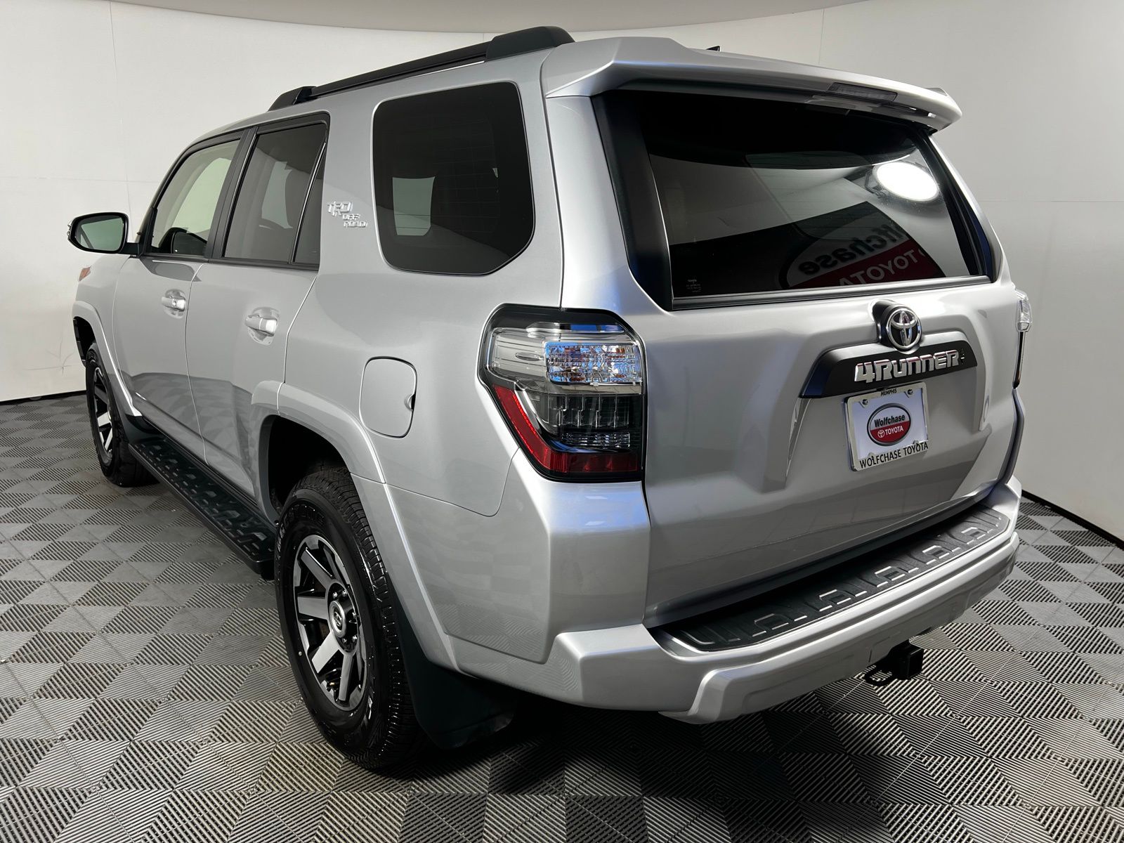 Thumbnail: 2024 Toyota 4Runner - 7