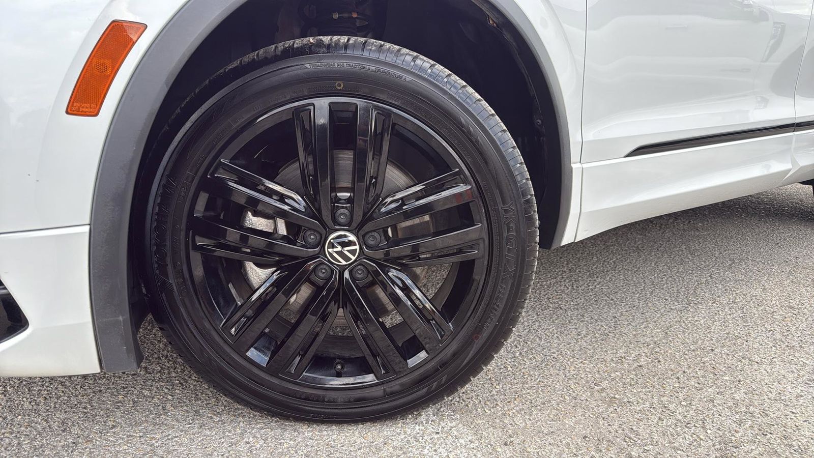Used Car 2022 Volkswagen Tiguan  2.0t Se R-line Black For Sale In Austin, Texas
