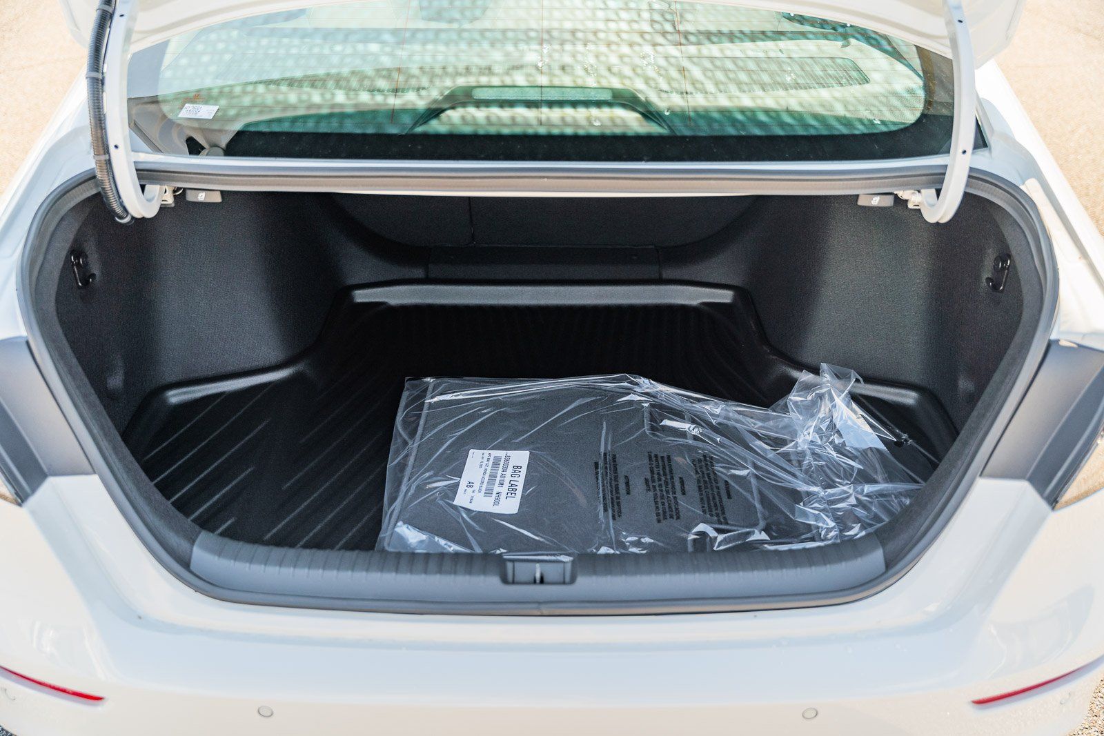 2025 Honda Accord Hybrid EX-L - Photo 11