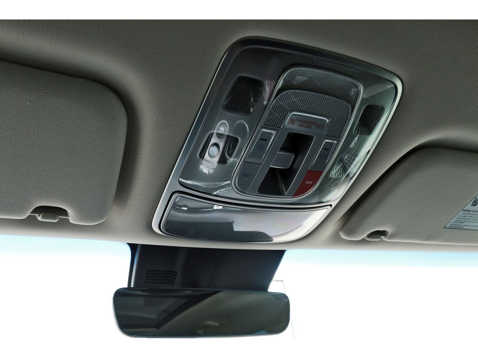 GV70 2.5T Standard