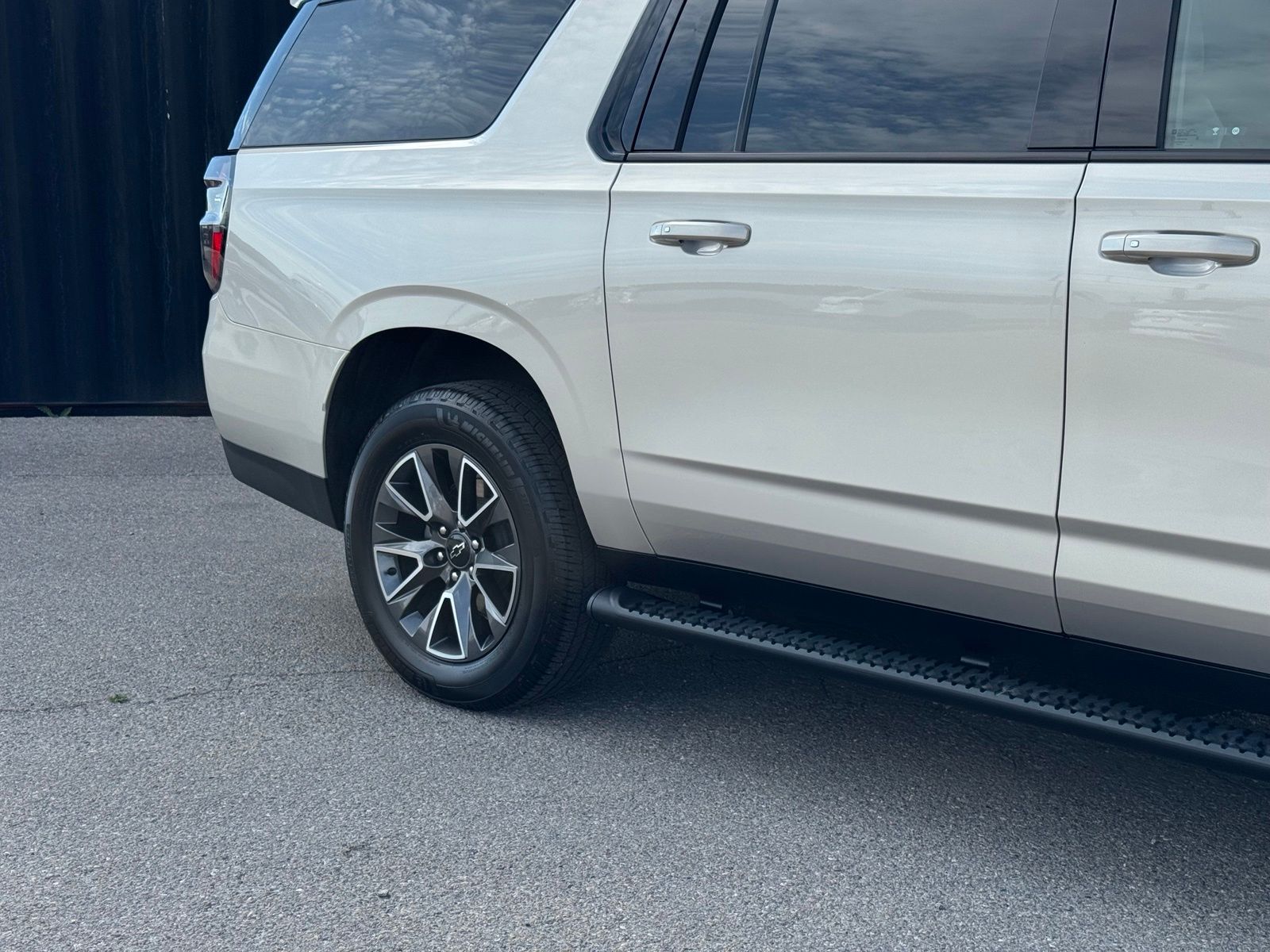 Used 2023 Chevrolet Suburban SUV