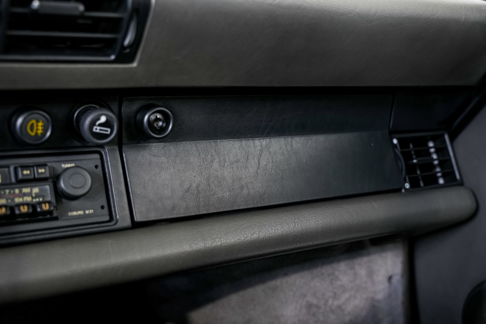 1988 Porsche 911 Carrera — photo 17