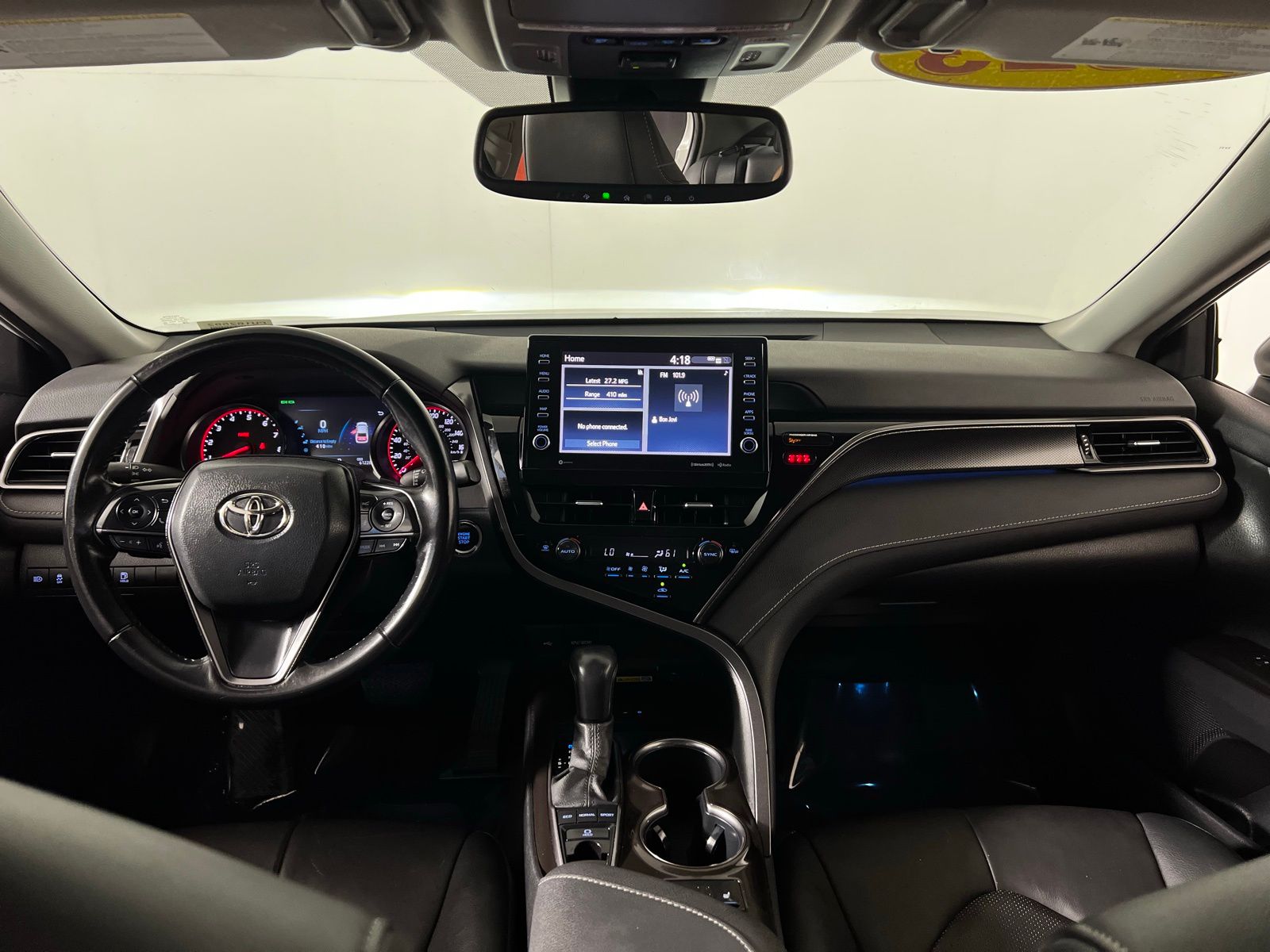 Thumbnail: 2023 Toyota Camry - 25