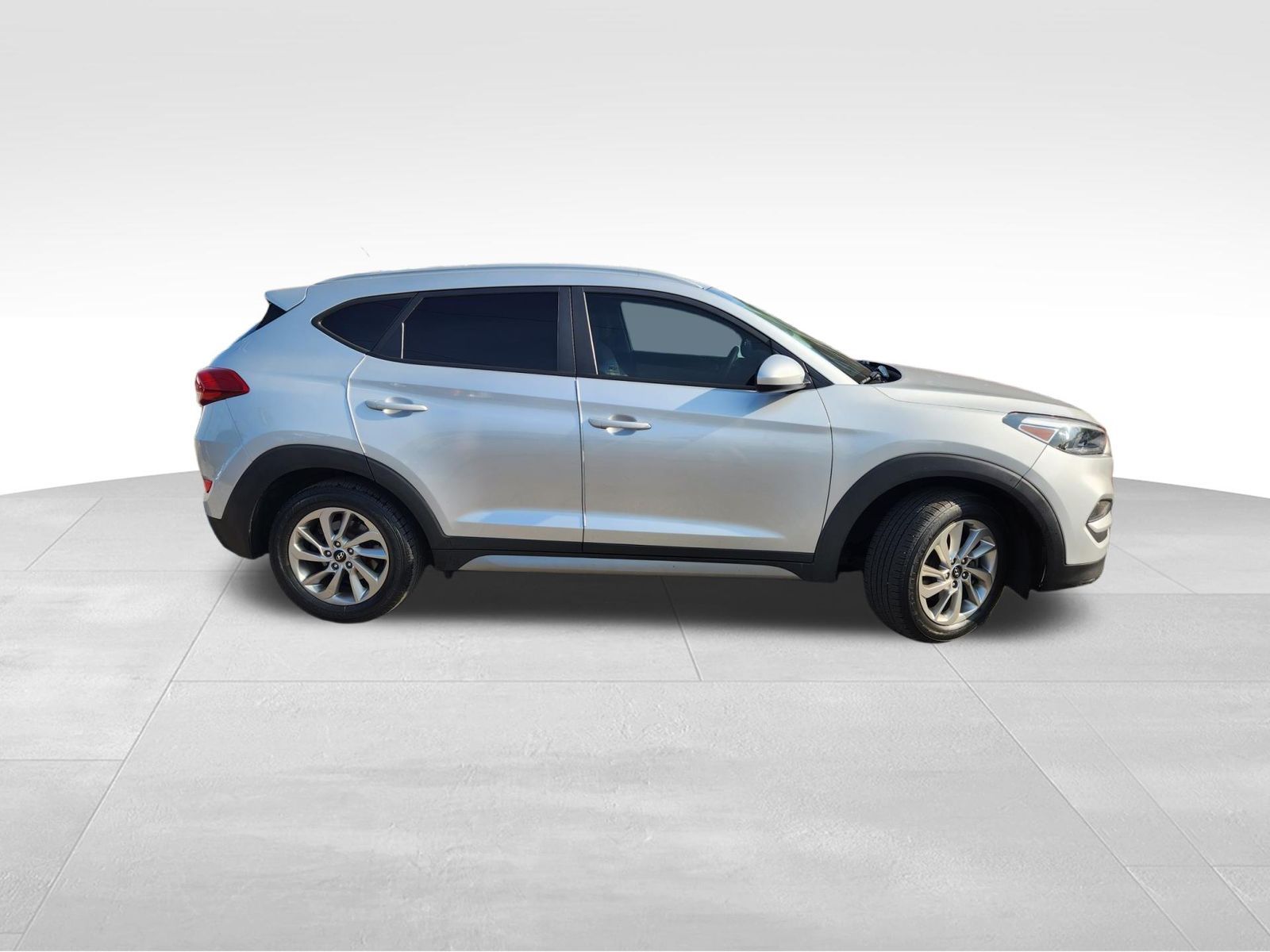 2017 Hyundai Tucson SE 8