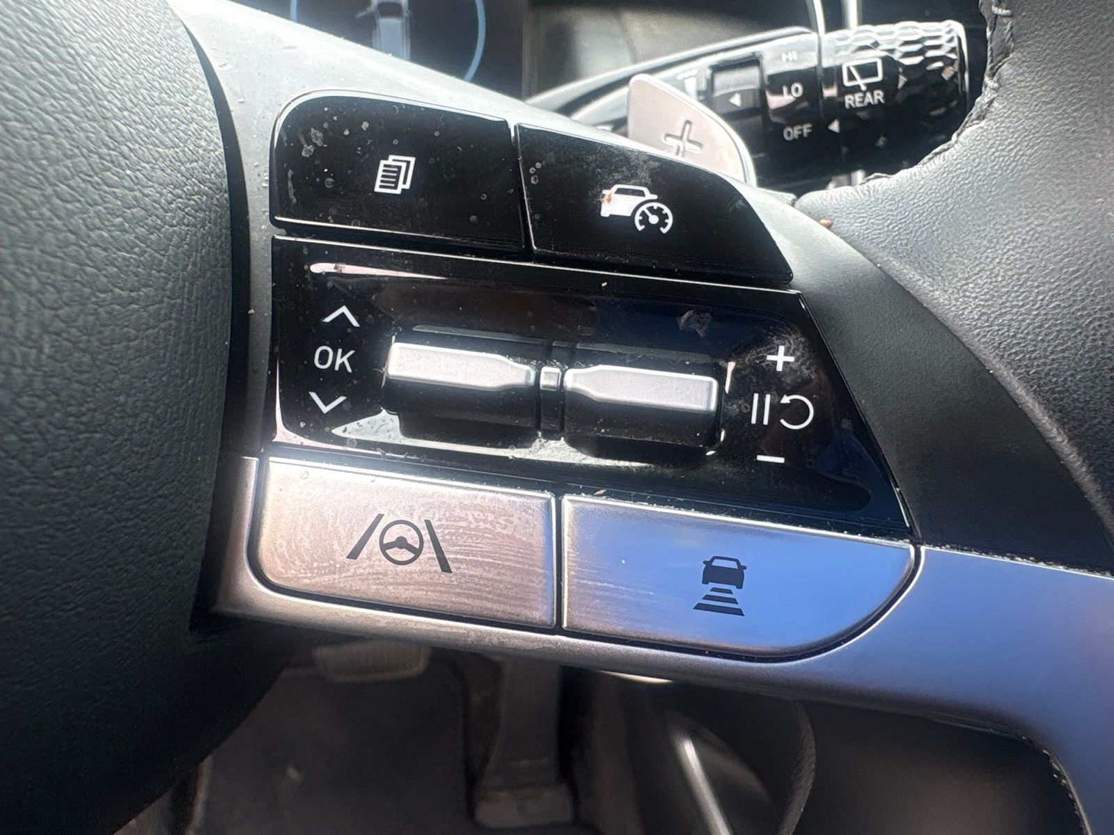 Used 2024 White Hyundai Limited image 16