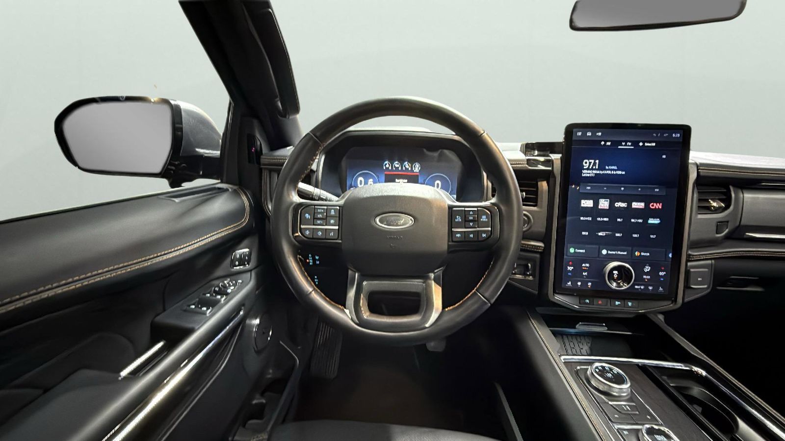 Used Car 2023 Ford Expedition  Platinum For Sale Under $60,000 In Austin, Texas