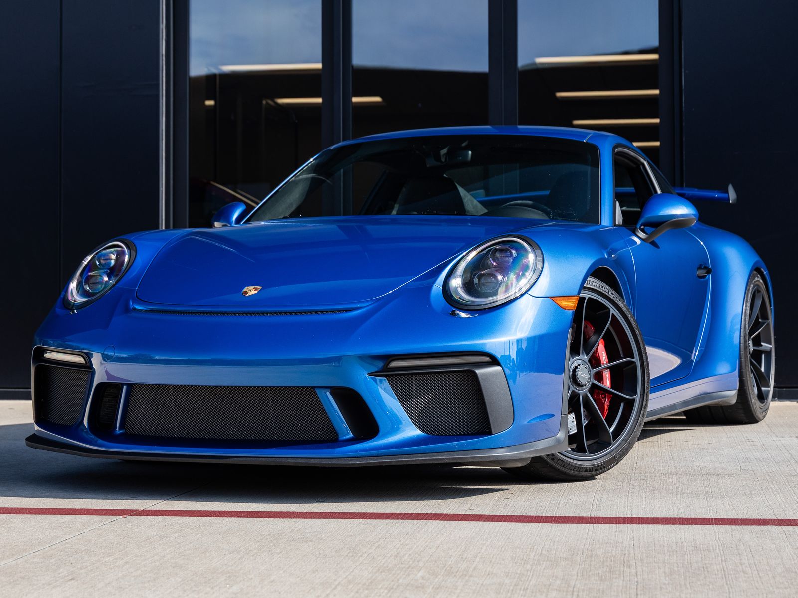 Sapphire Blue Metallic 2018 Porsche 911 GT3 Coupe RWD Coupe Rear-Wheel Drive 6-Speed Manual