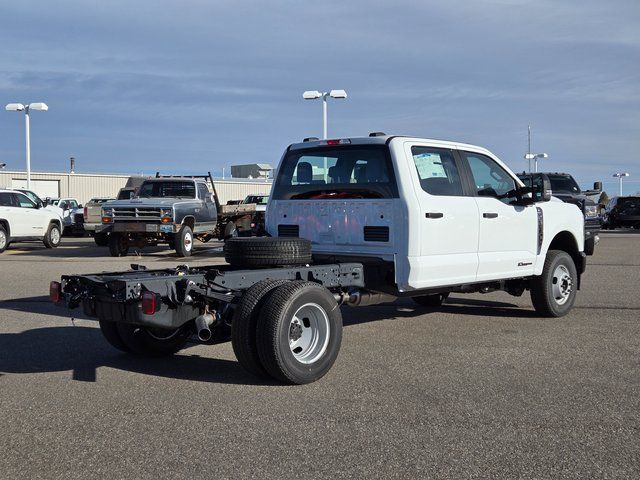 2026 Ford F-350SD thumbnail 4