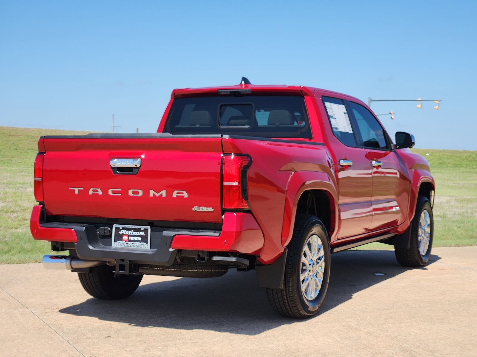 View vehicle photo 4