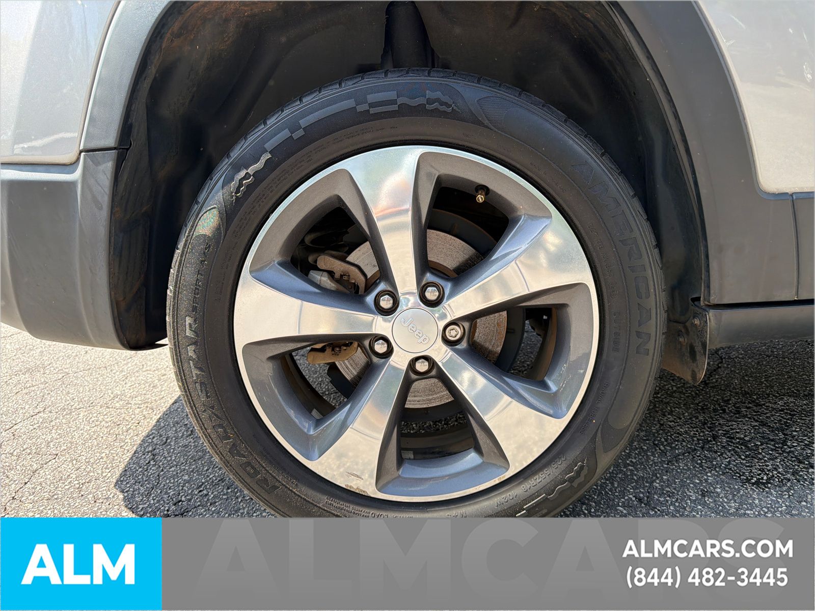 Used 2019 Silver Jeep Limited image 20
