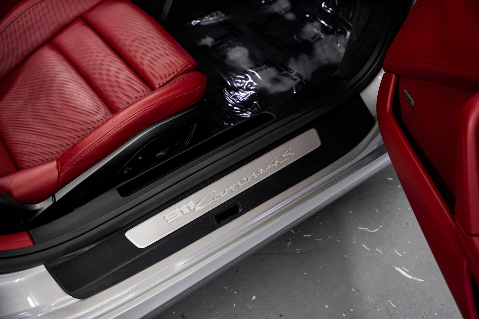 2021 Porsche 911 Carrera 4S — photo 30