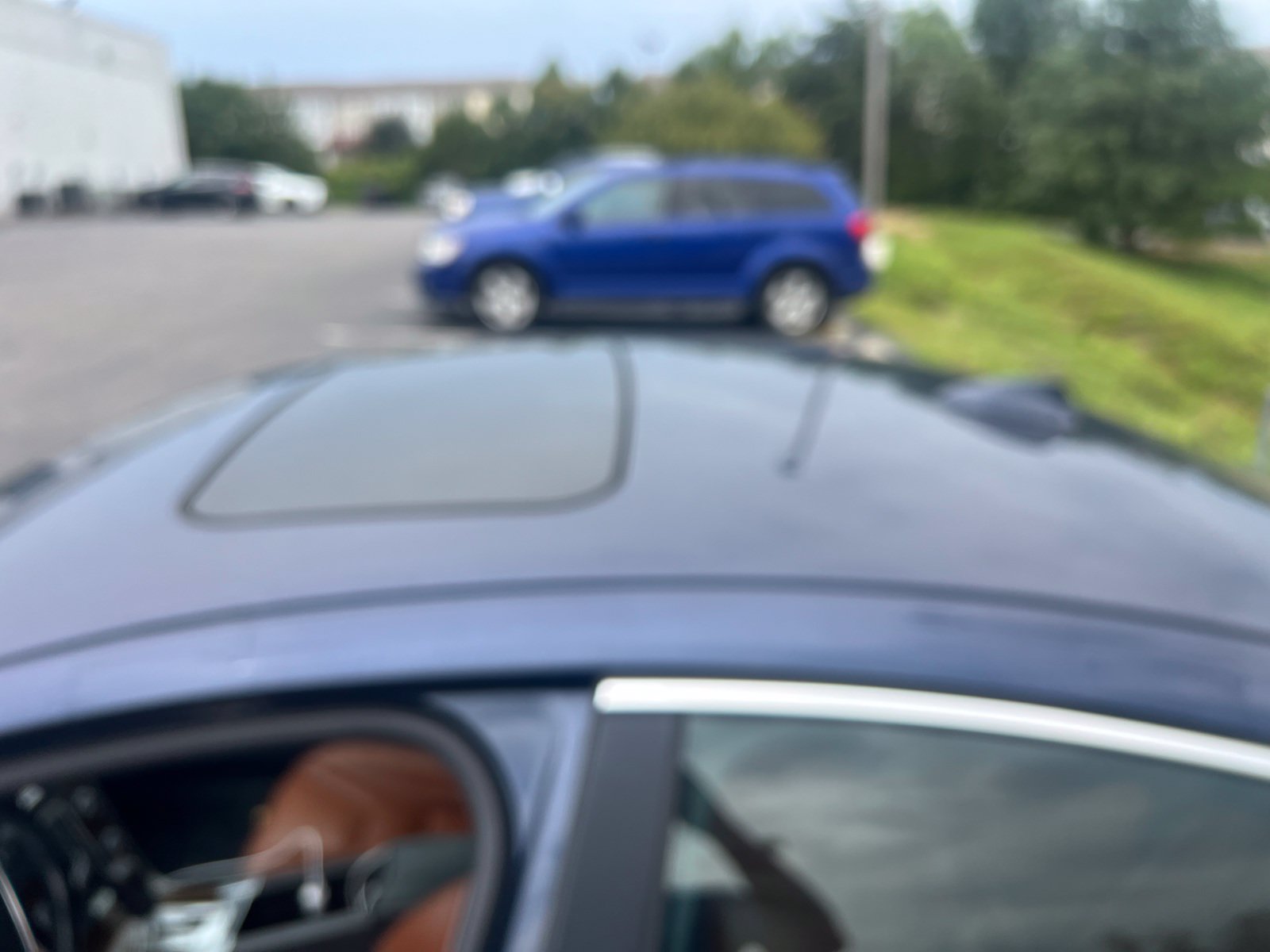 Used 2012 Blue Volvo T5 image 4