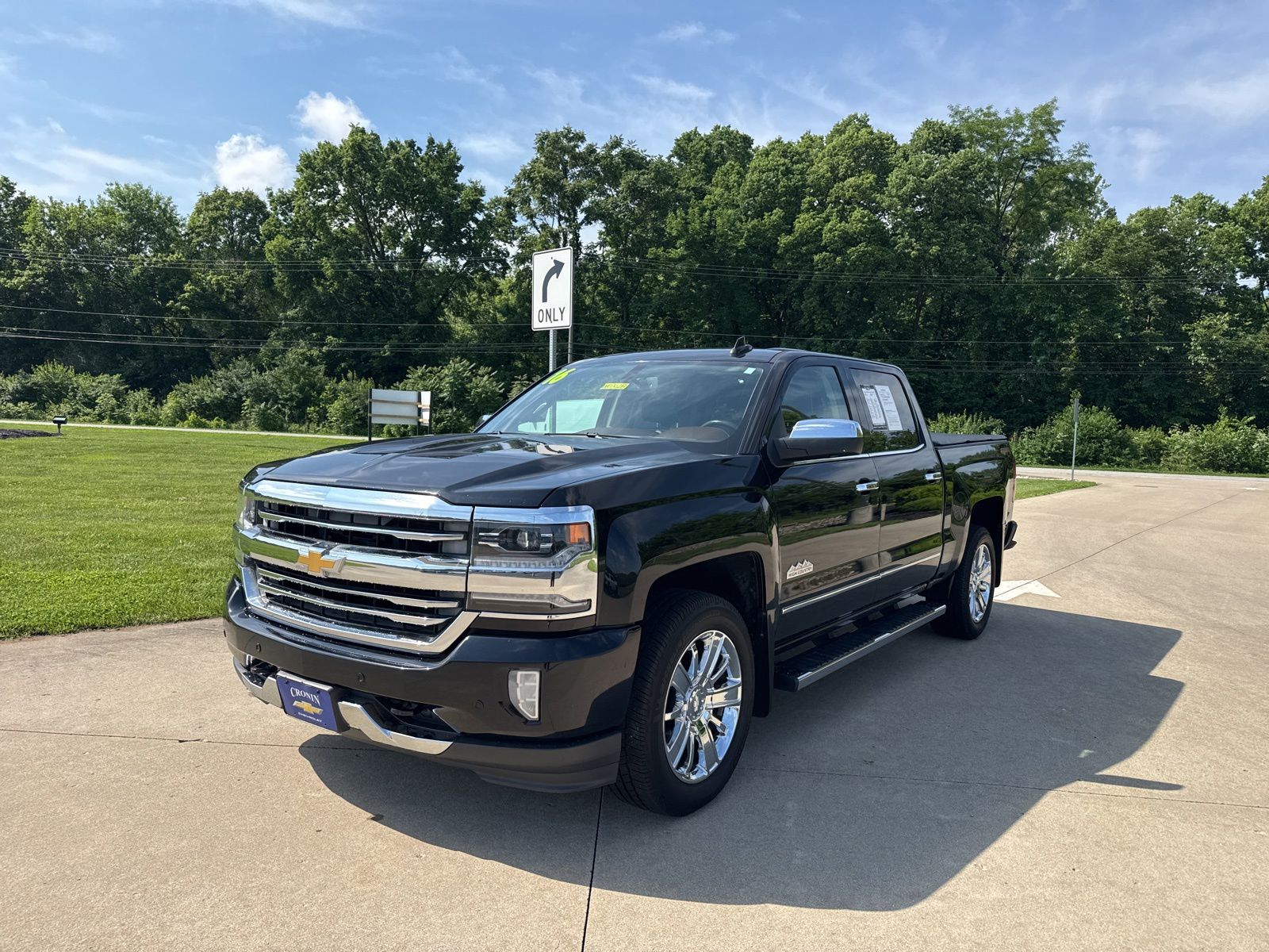 Black 2016 Chevrolet Silverado 1500 High Country Crew Cab 4WD Pickup Truck Four-Wheel Drive 8-Speed Automatic Overdrive