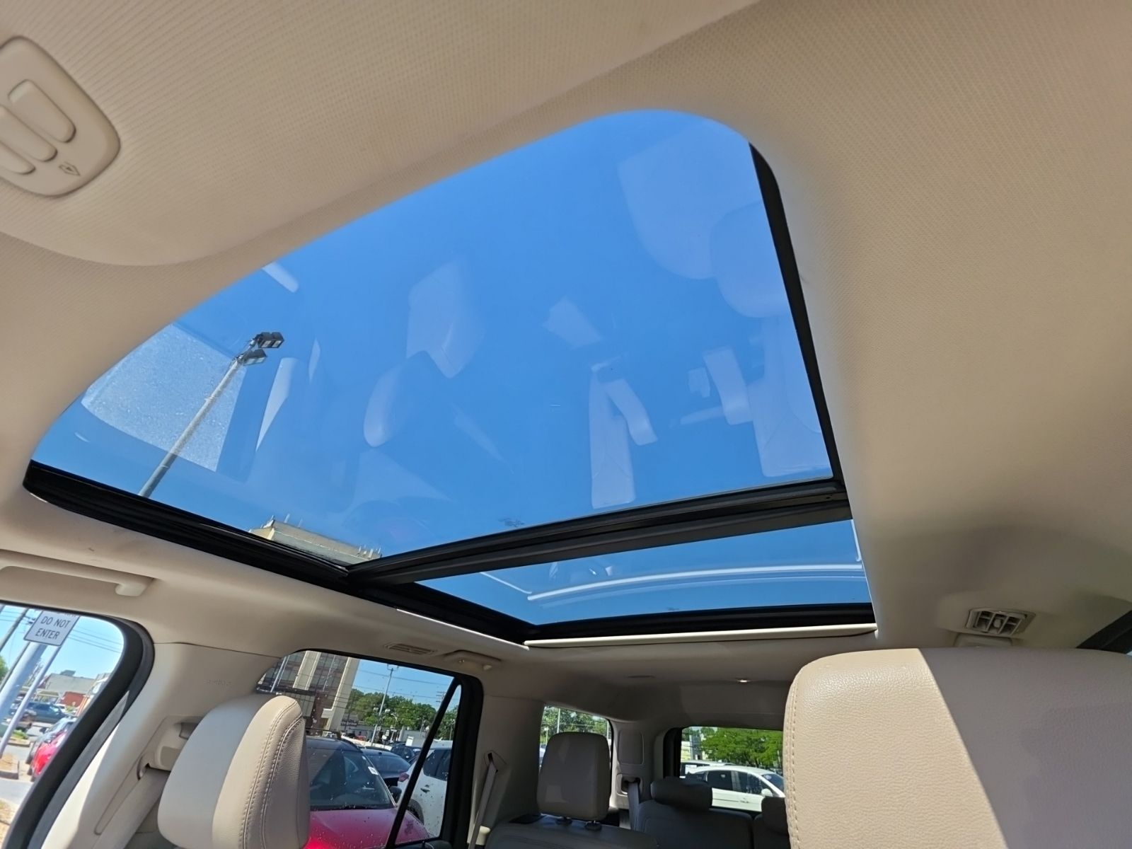 Used 2024 Silver Ford Limited image 10