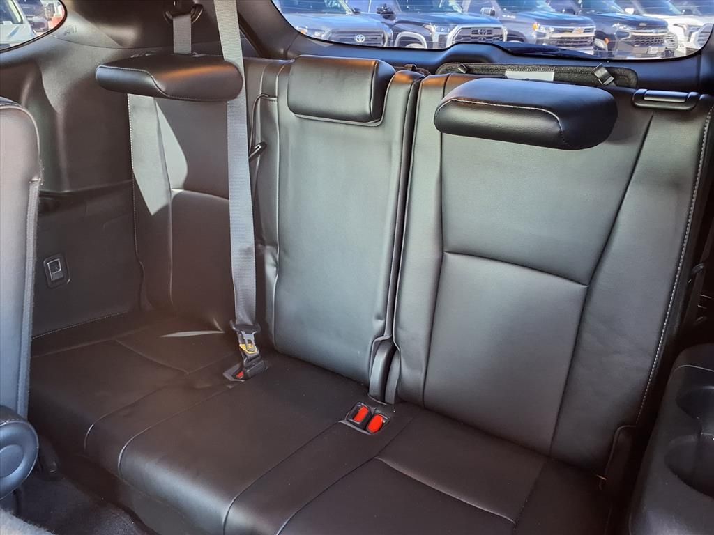 2021 Toyota Highlander XSE White at Autostrade