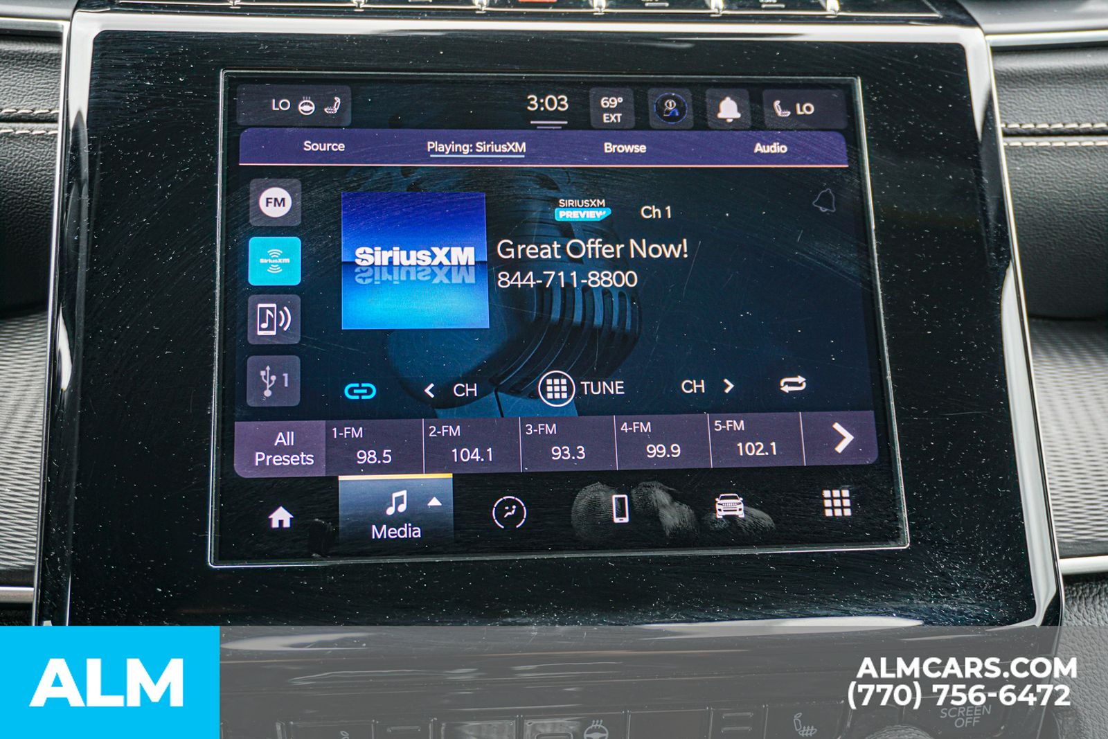 Used 2025 Black Jeep Altitude image 44