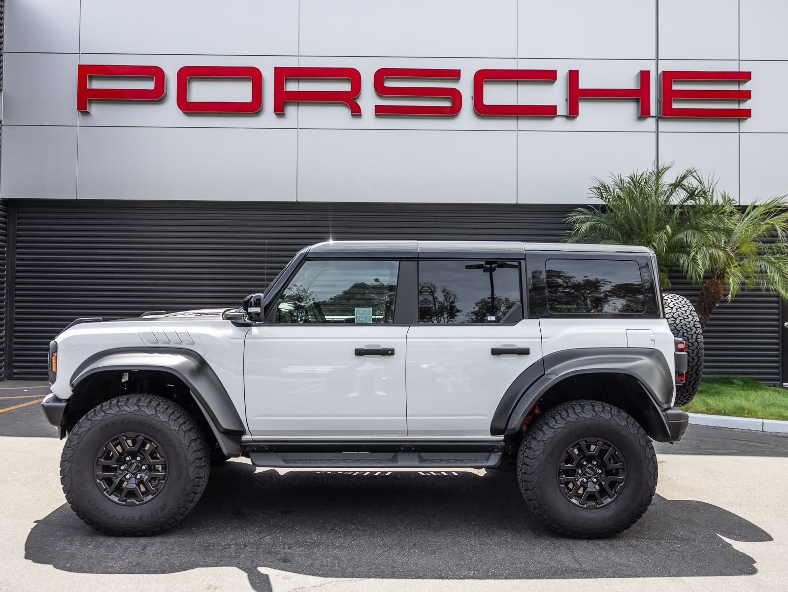 2024 Ford Bronco Raptor 4x4's photo