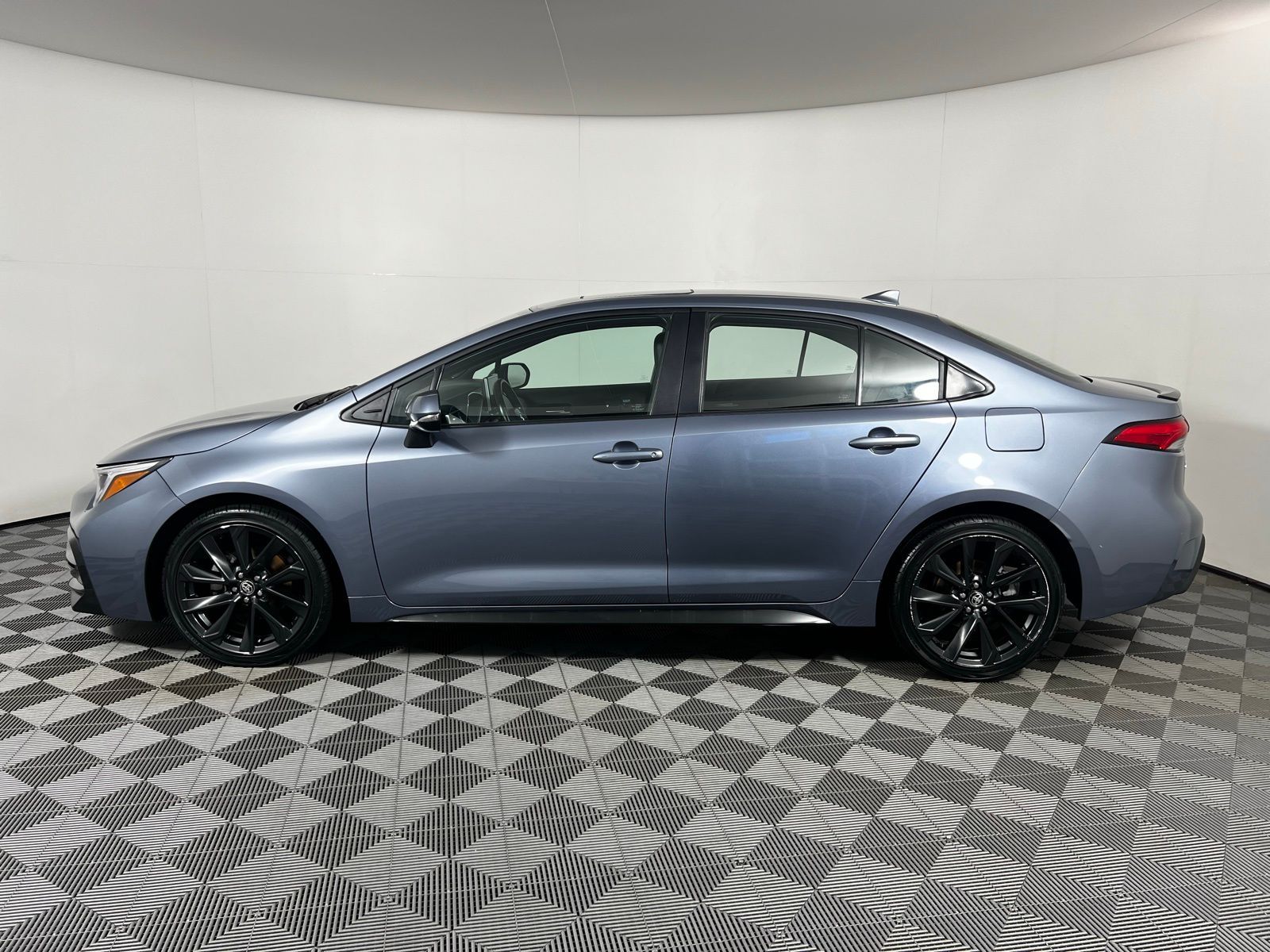 Thumbnail: 2023 Toyota Corolla - 8