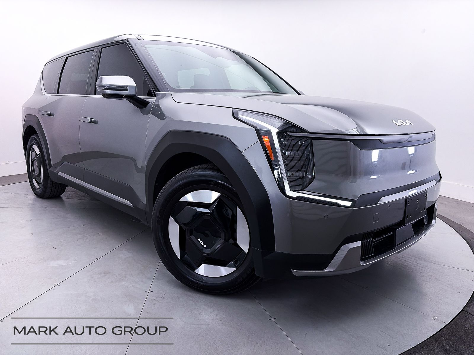 2024 Kia EV9 Light Long Range