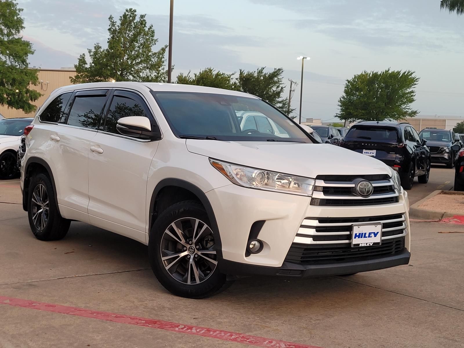 2017 Toyota Highlander LE
