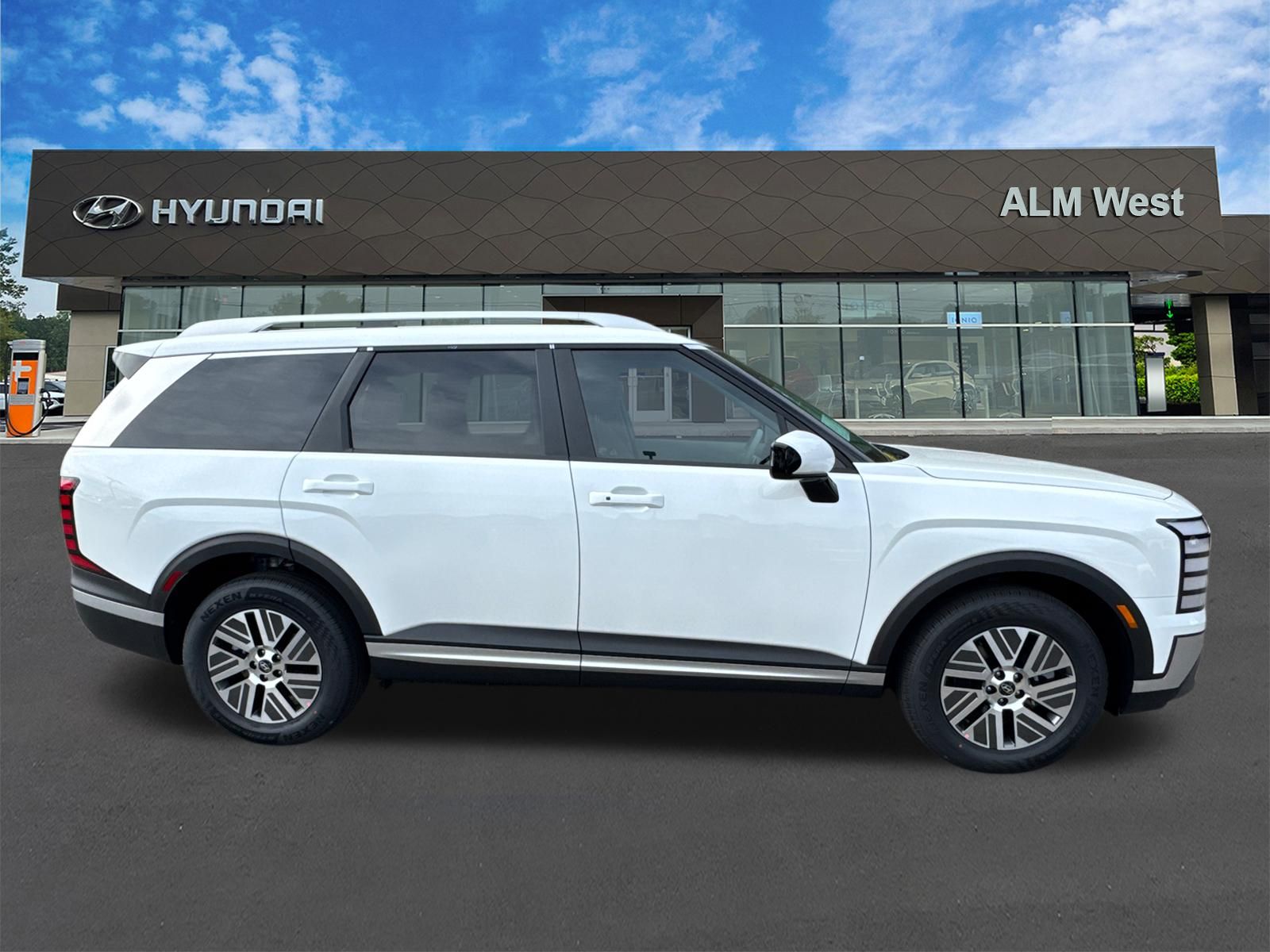 New 2026 White Hyundai Blue SEL image 5