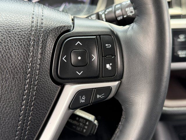 Used 2019 Blizzard Pearl Toyota Limited Platinum image 19