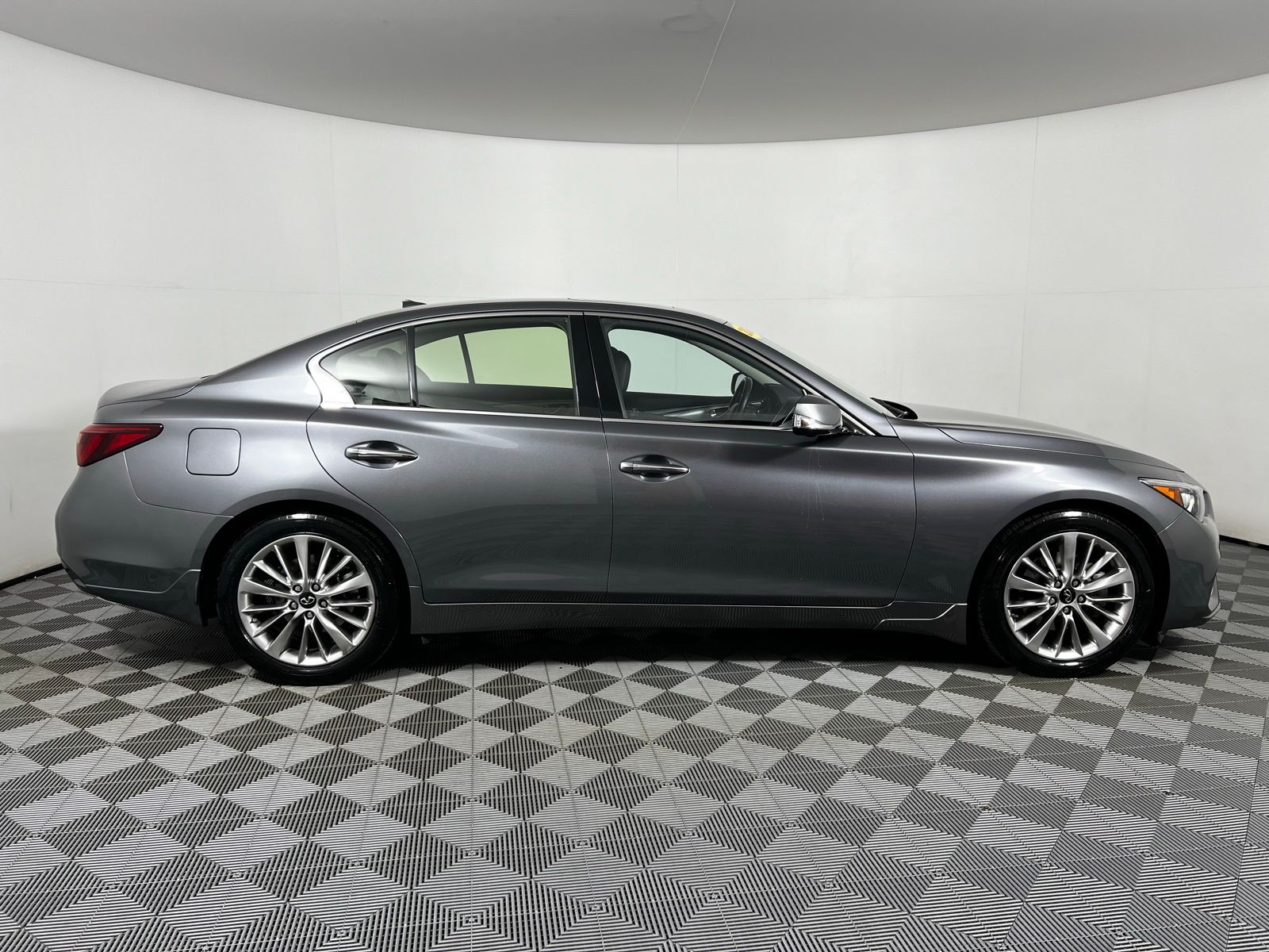 2021 INFINITI Q50 Luxe 4