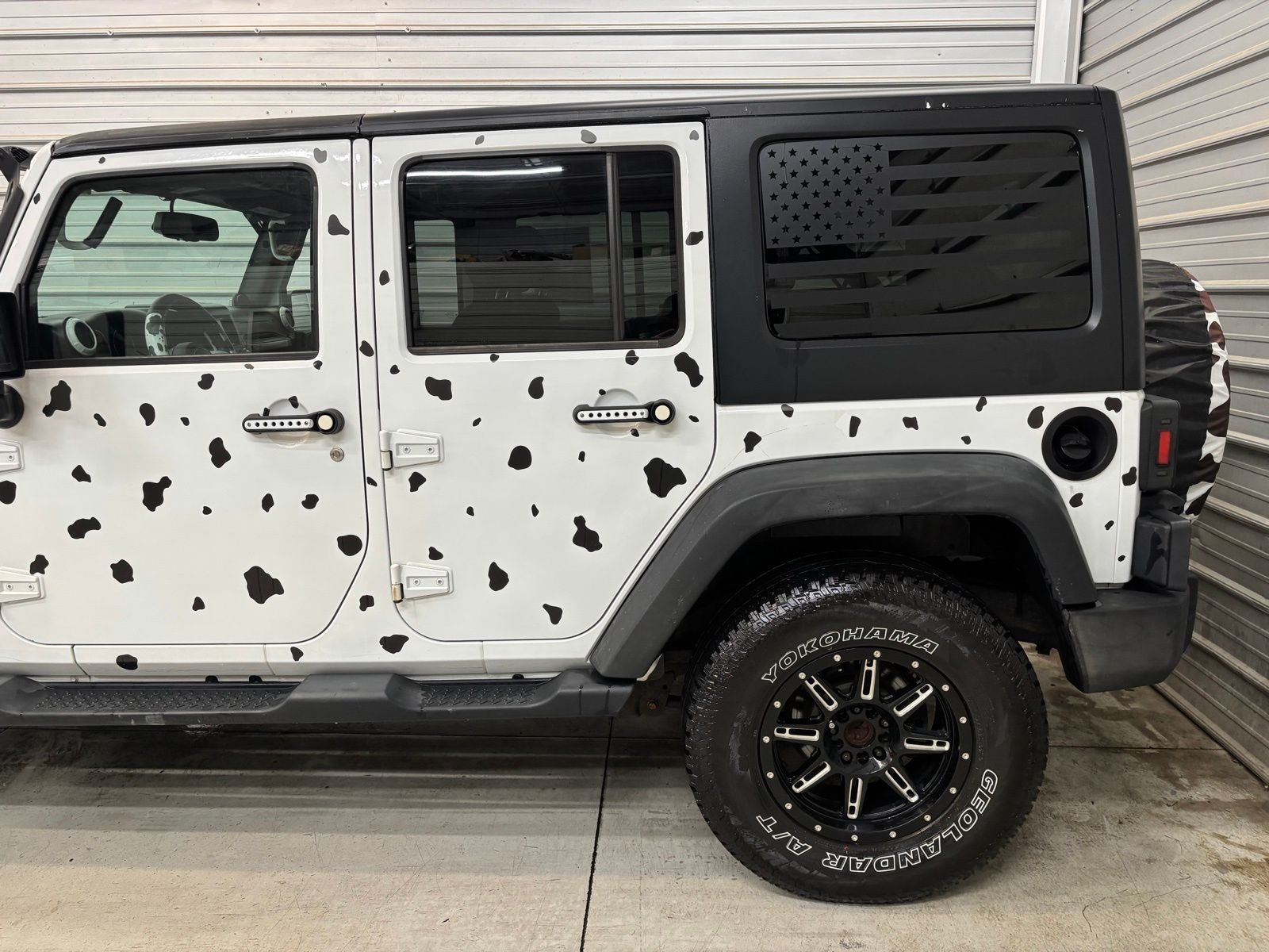 View vehicle photo 5