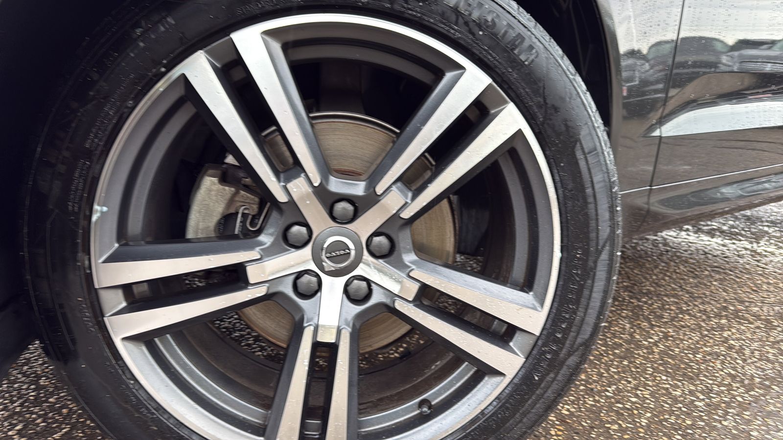 Used Car 2019 Volvo Xc60  T5 Momentum For Sale Under $20,000 In Austin, Texas