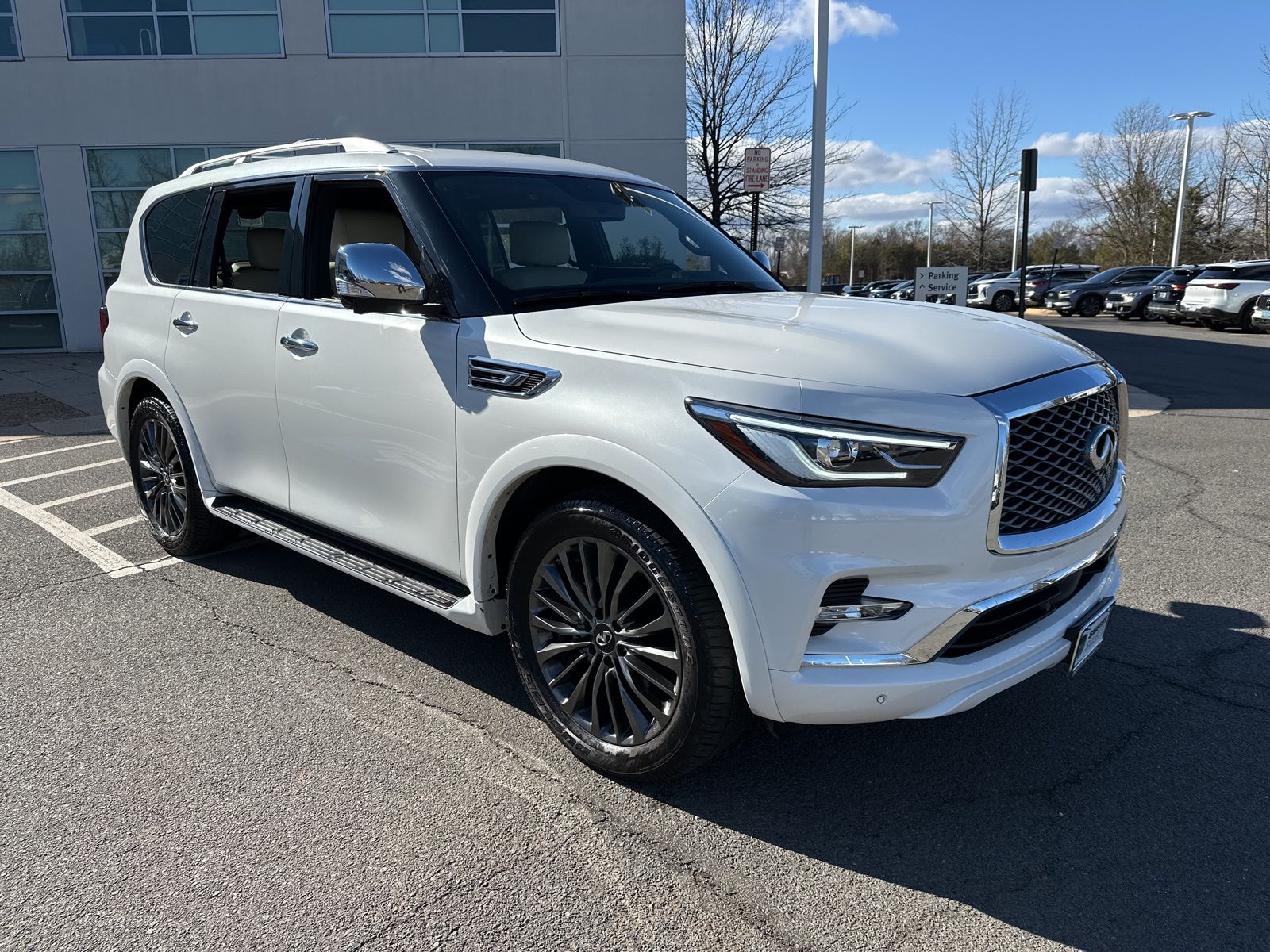 2023 INFINITI QX80 Sensory 4WD