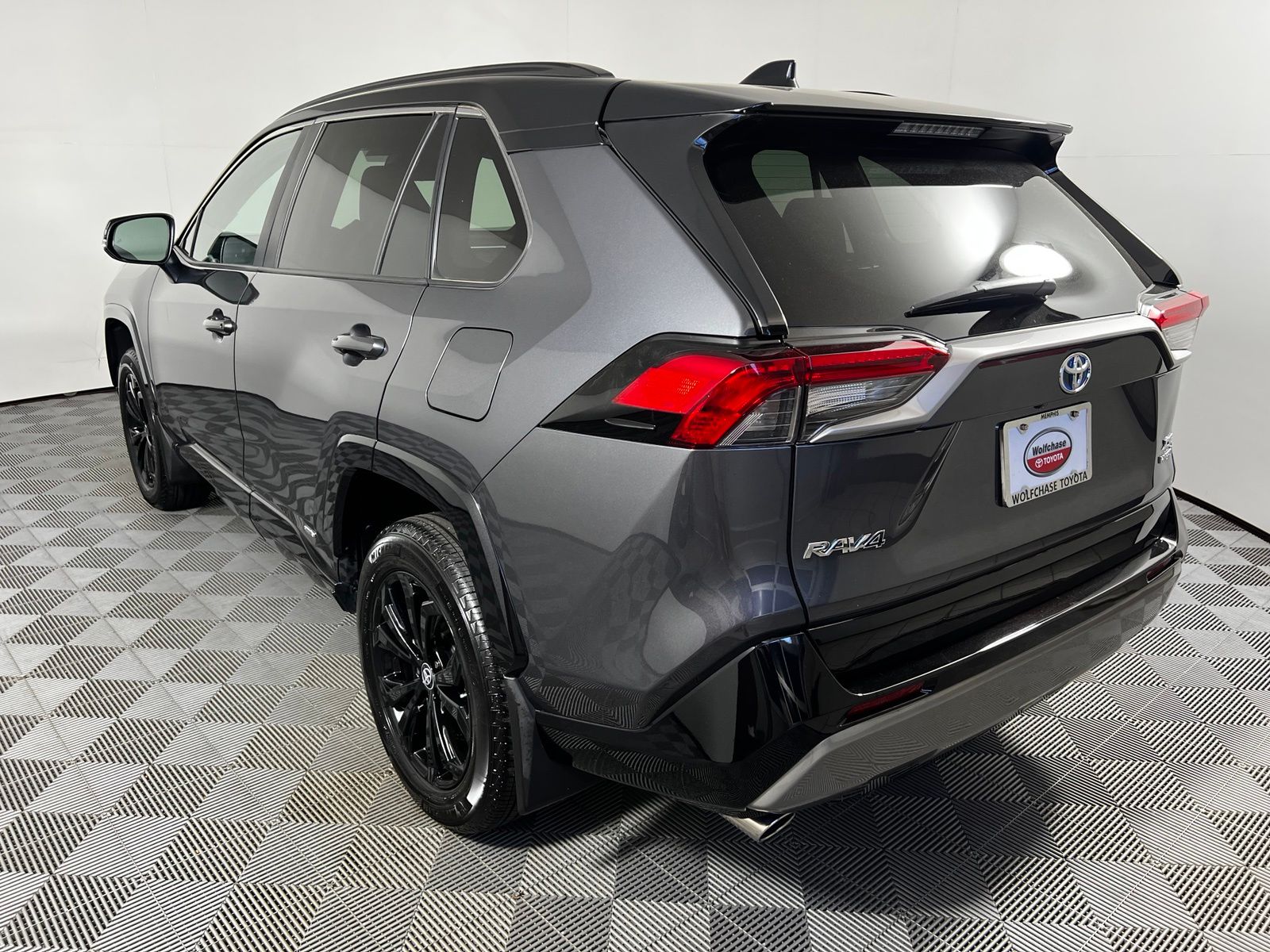 Thumbnail: 2024 Toyota RAV4 - 7