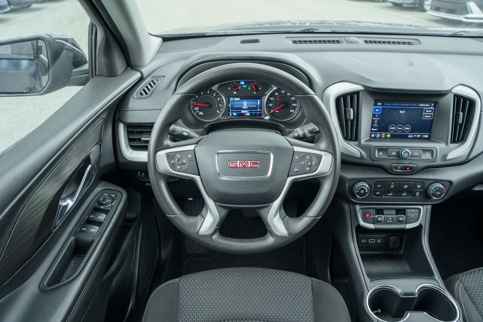 Used 2024 GMC Terrain SUV