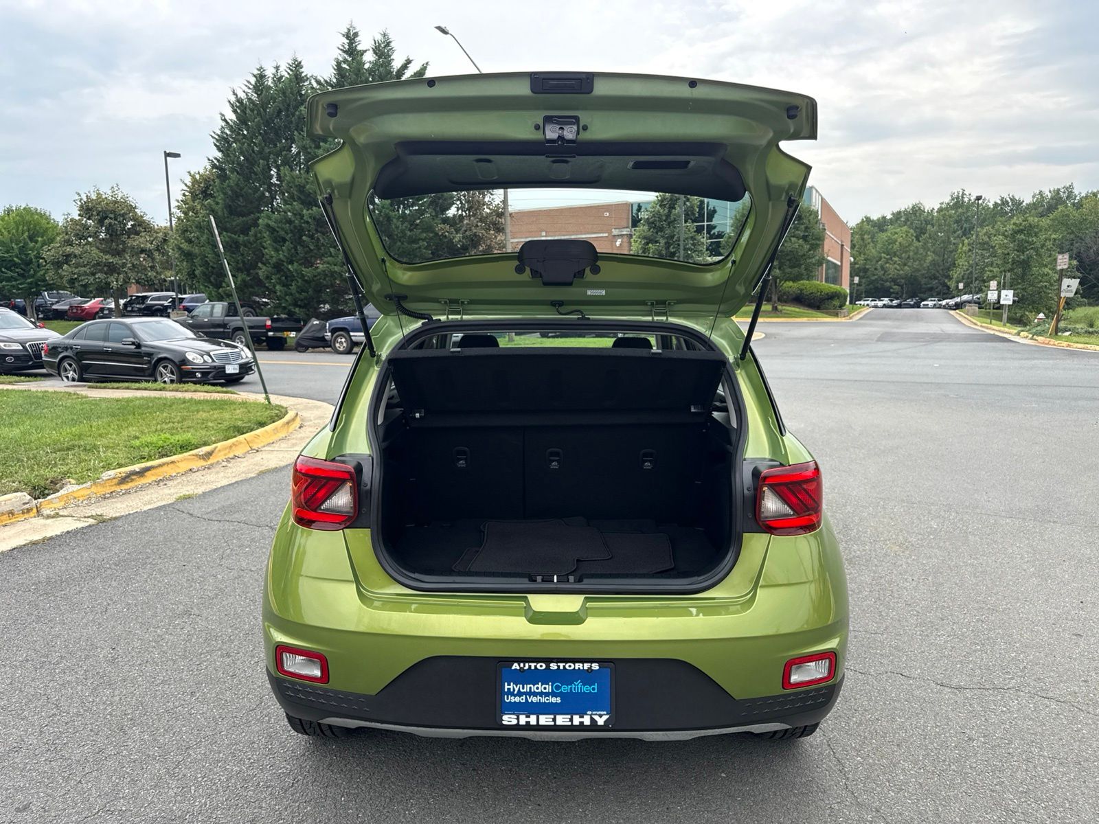 Used 2022 Green Hyundai SEL image 18