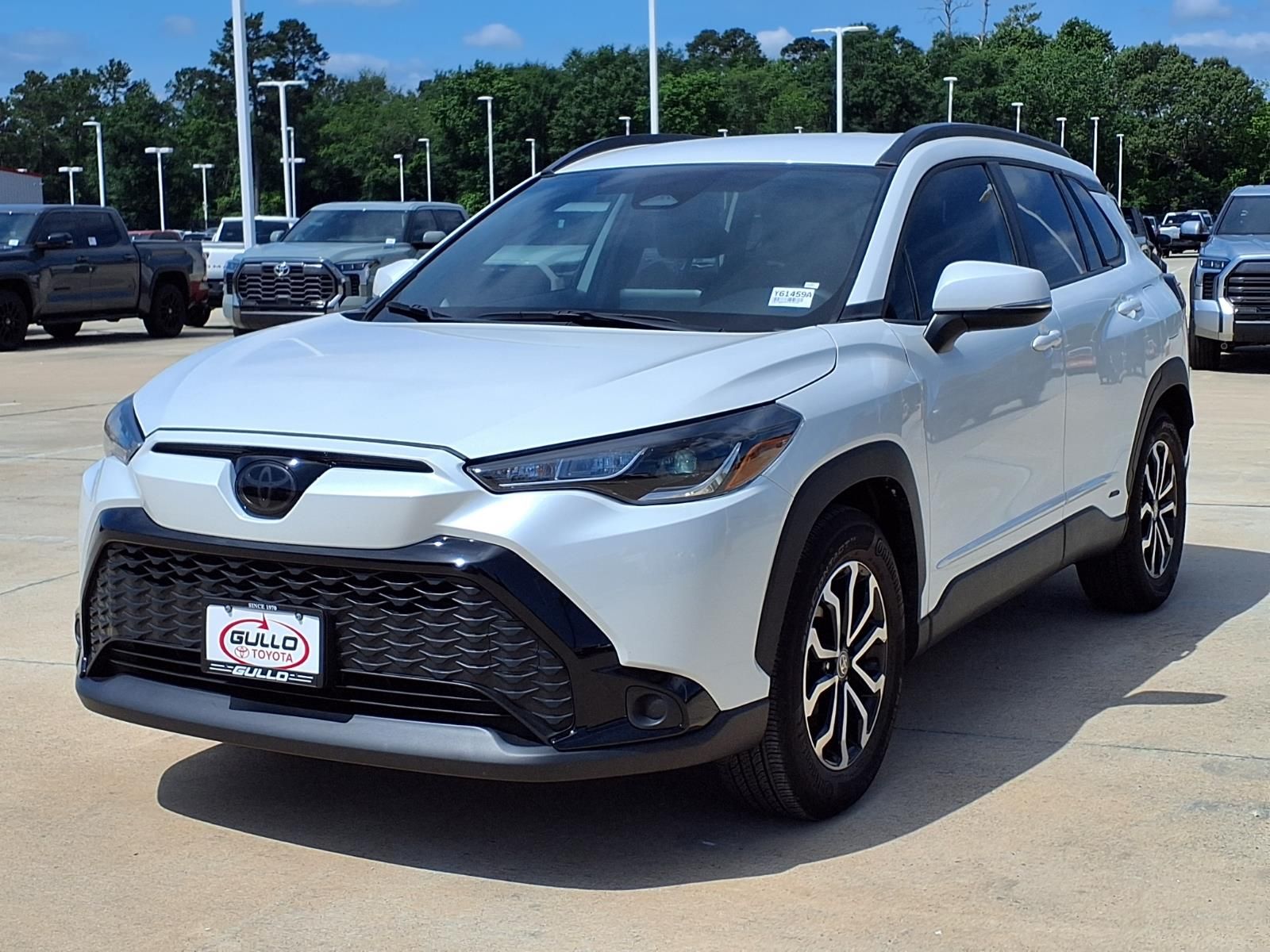 2023 Toyota Corolla Cross Hybrid SE - 2
