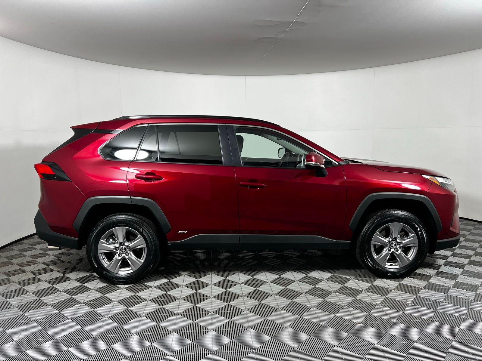 Thumbnail: 2025 Toyota RAV4 - 4