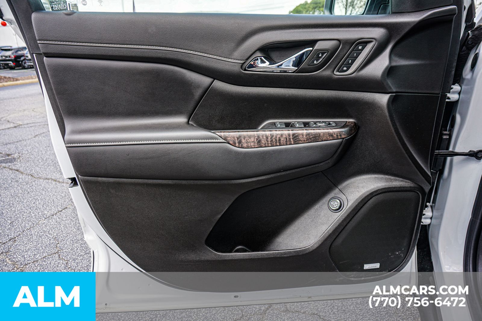 Used 2023 White GMC Denali image 53
