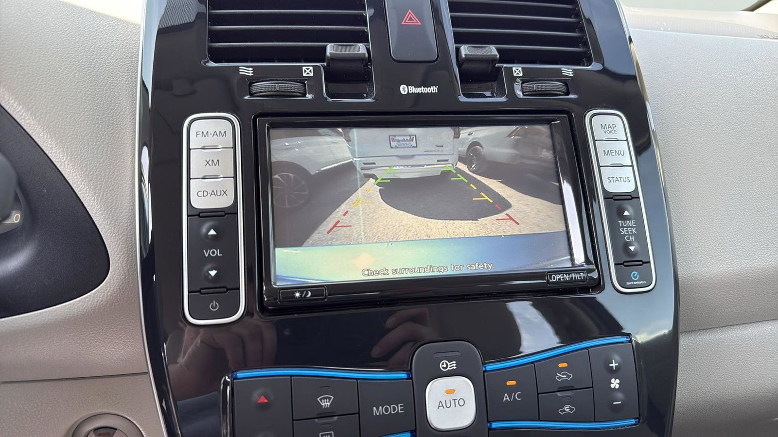 Used Car 2011 Nissan Leaf  Sl For Sale Under $10,000 In Austin, Texas