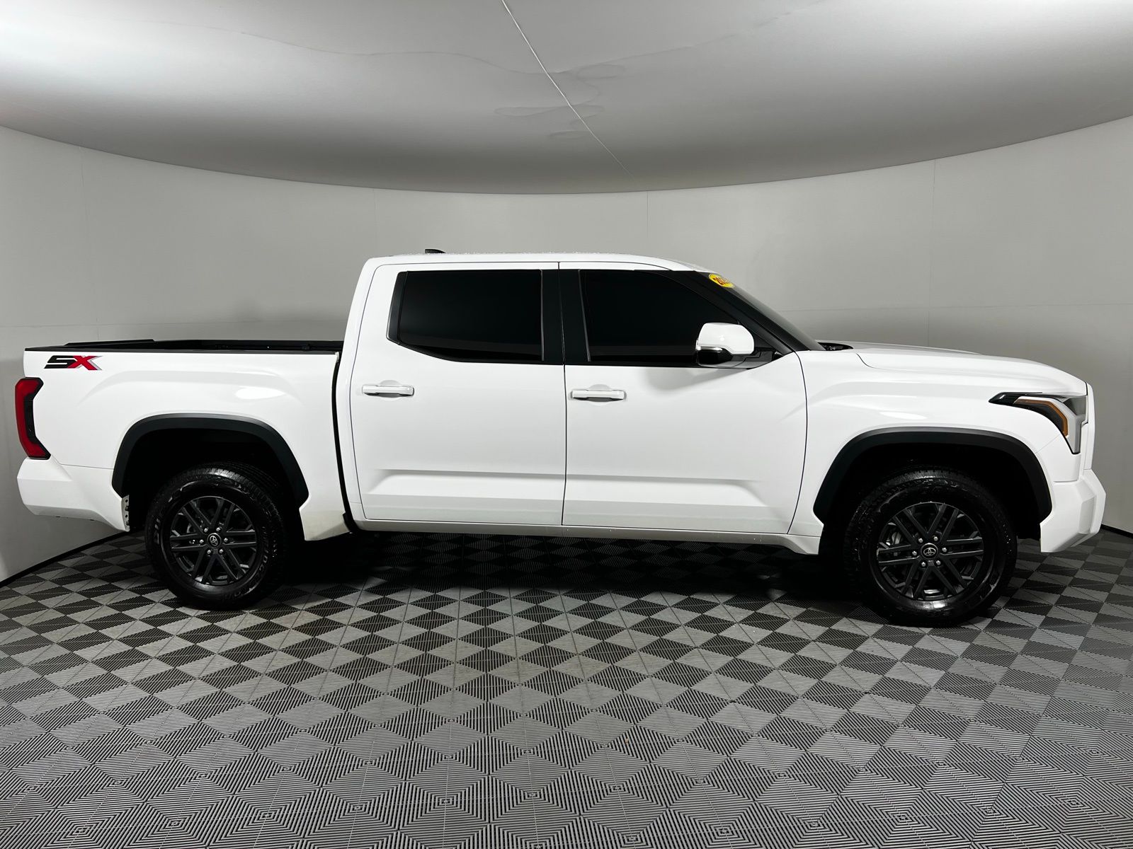 Thumbnail: 2025 Toyota Tundra - 4