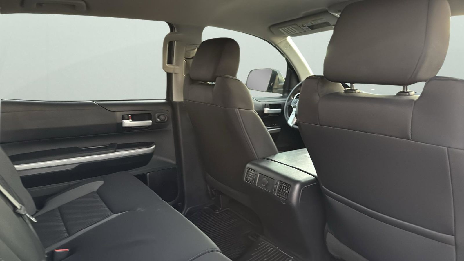 Used Car 2017 Toyota Tundra  Sr5 For Sale Under $30,000 In Austin, Texas