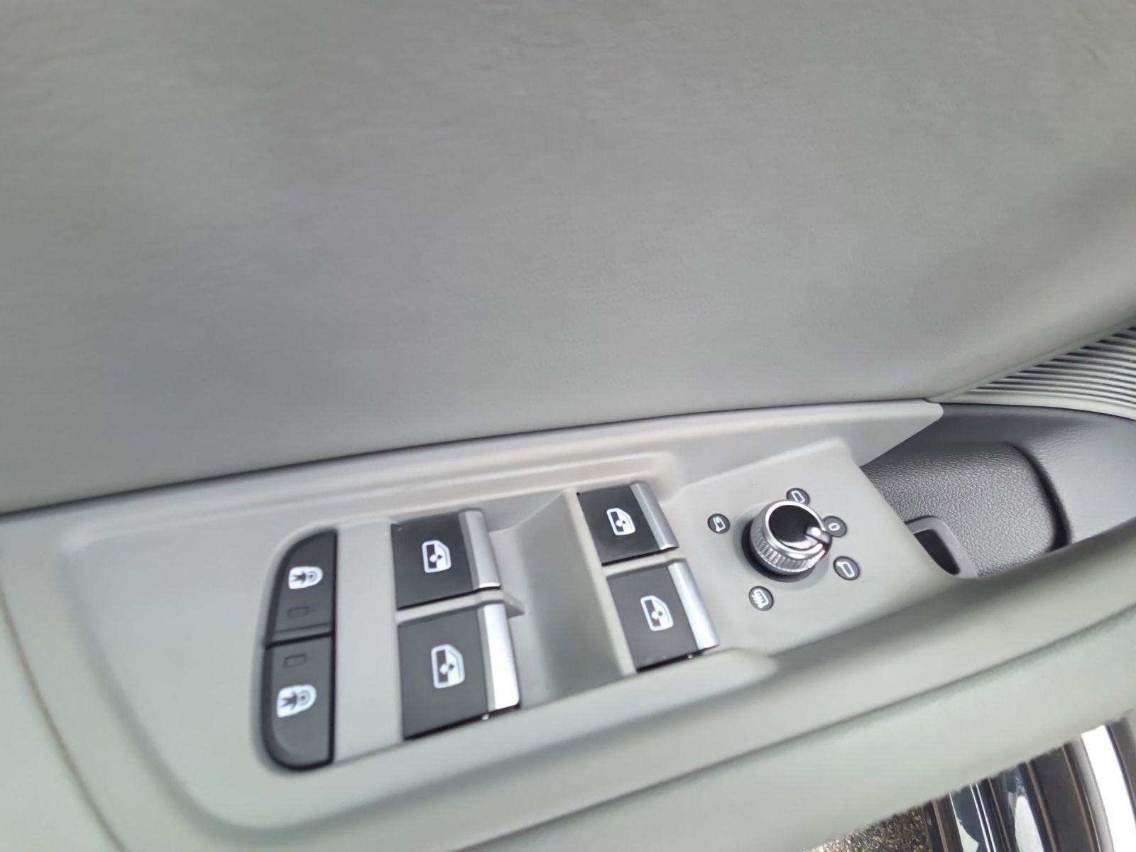 Used 2024  Audi 45 S line Premium Plus image 24