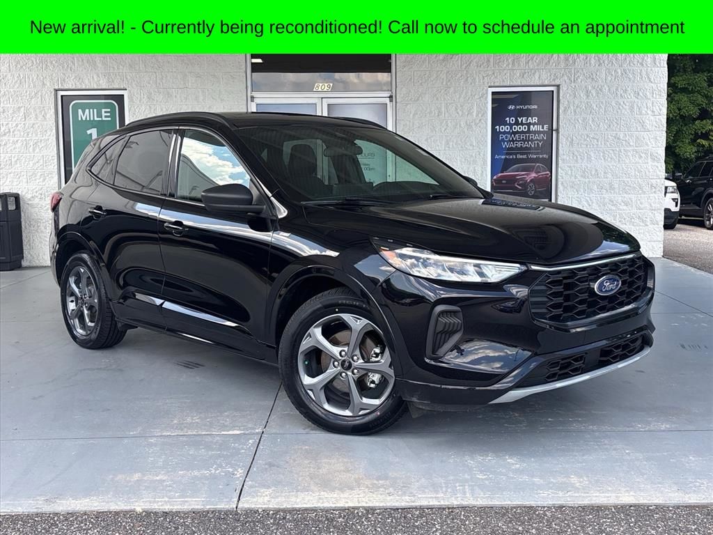 Black Metallic 2024 Ford Escape SUV / Crossover Front-Wheel Drive 8-Speed Automatic