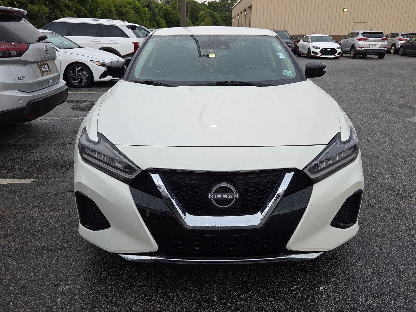 Used 2023 White Nissan SV image 2