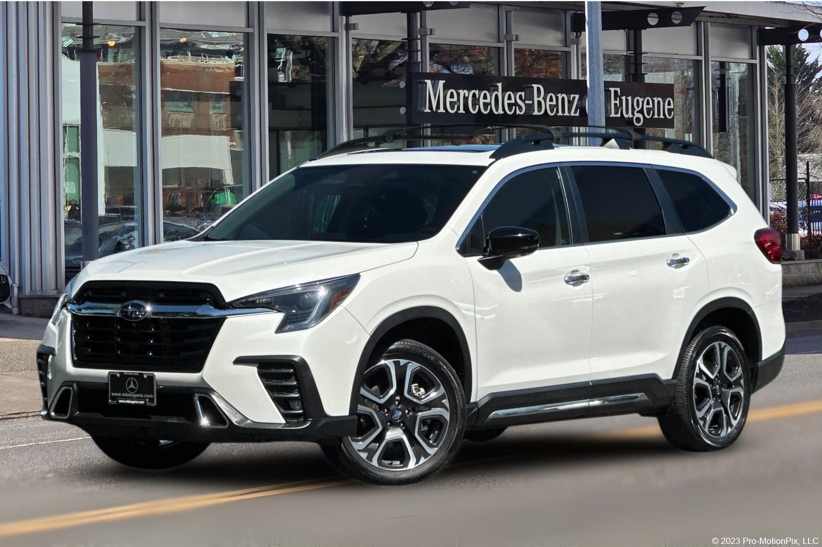 2024 Subaru Ascent Touring's photo