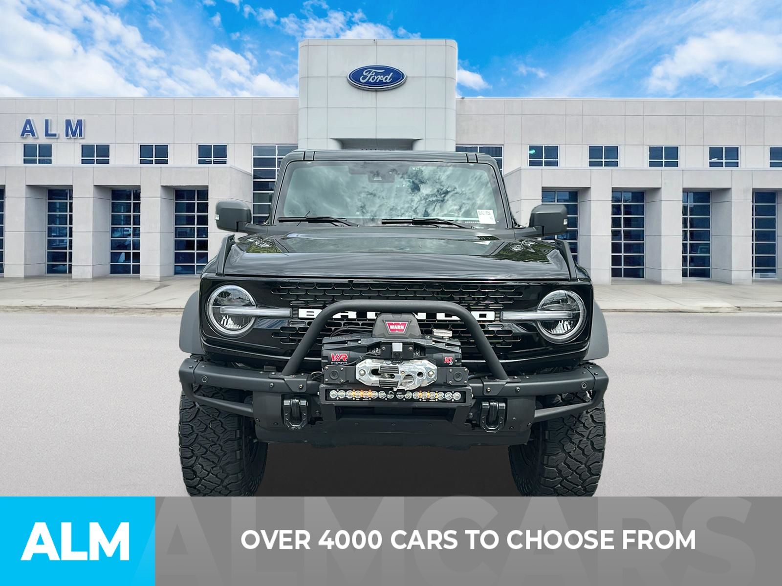 Used 2025 Shadow Black Ford Badlands image 2