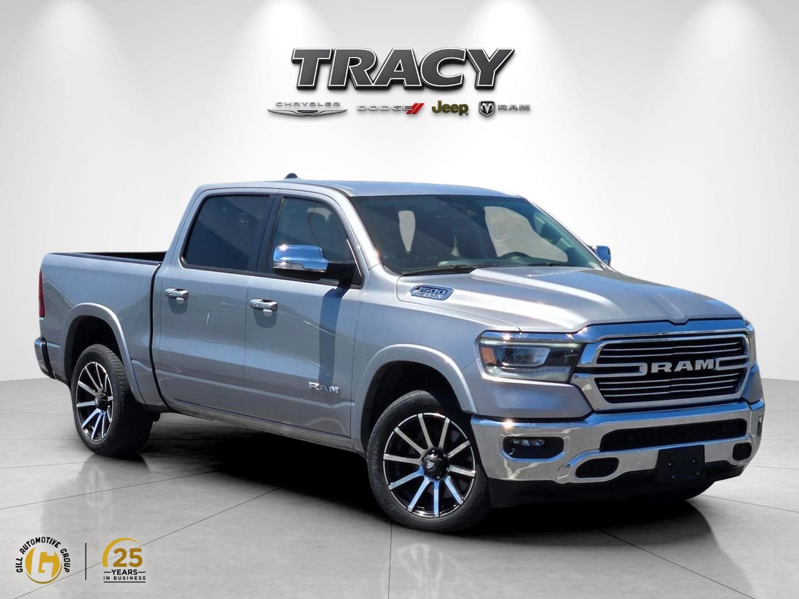 Billet Silver Metallic Clearcoat 2022 RAM 1500 Pickup Truck Four-Wheel Drive 8-Speed Automatic