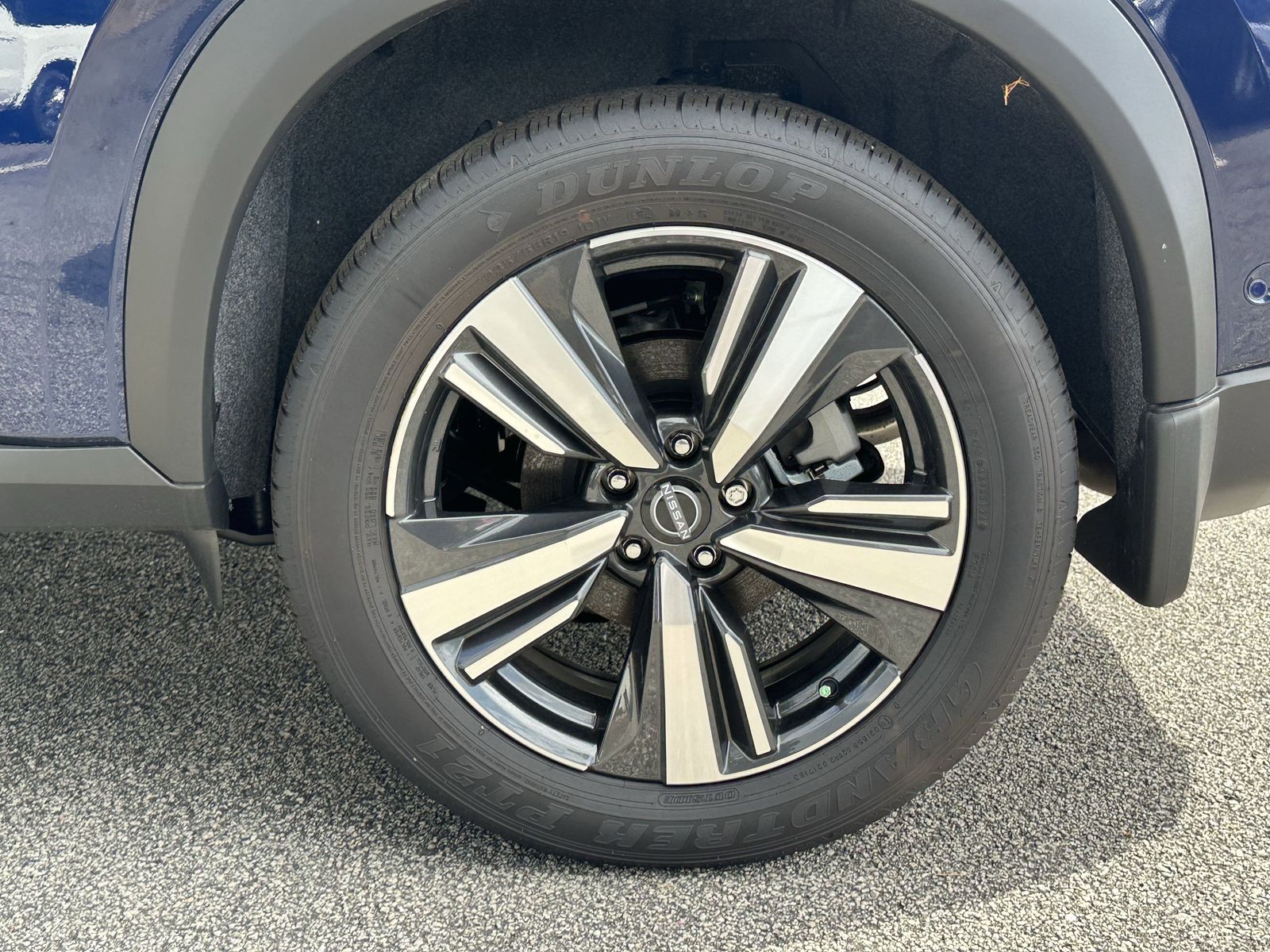 2025 Nissan Rogue SL photo 27