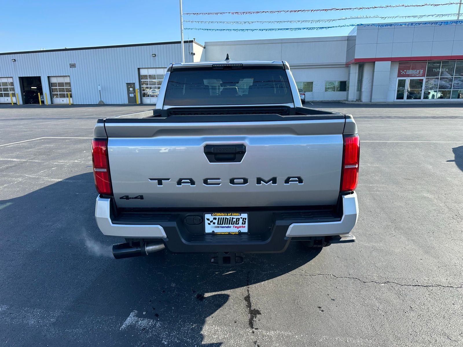 2025 Toyota Tacoma TRD Sport 4x4 Double Cab photo 4