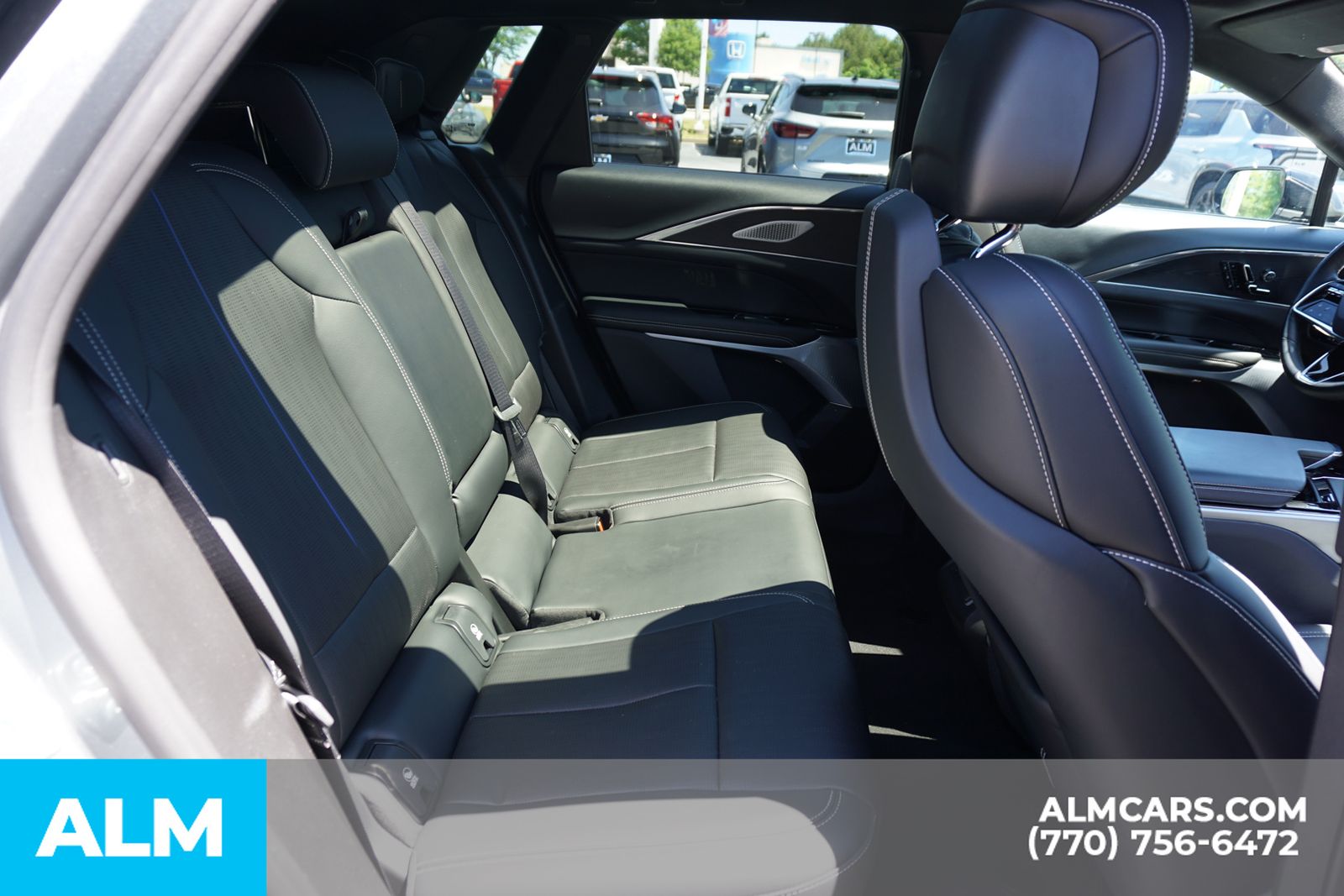 Used 2024 Silver Cadillac Luxury image 25