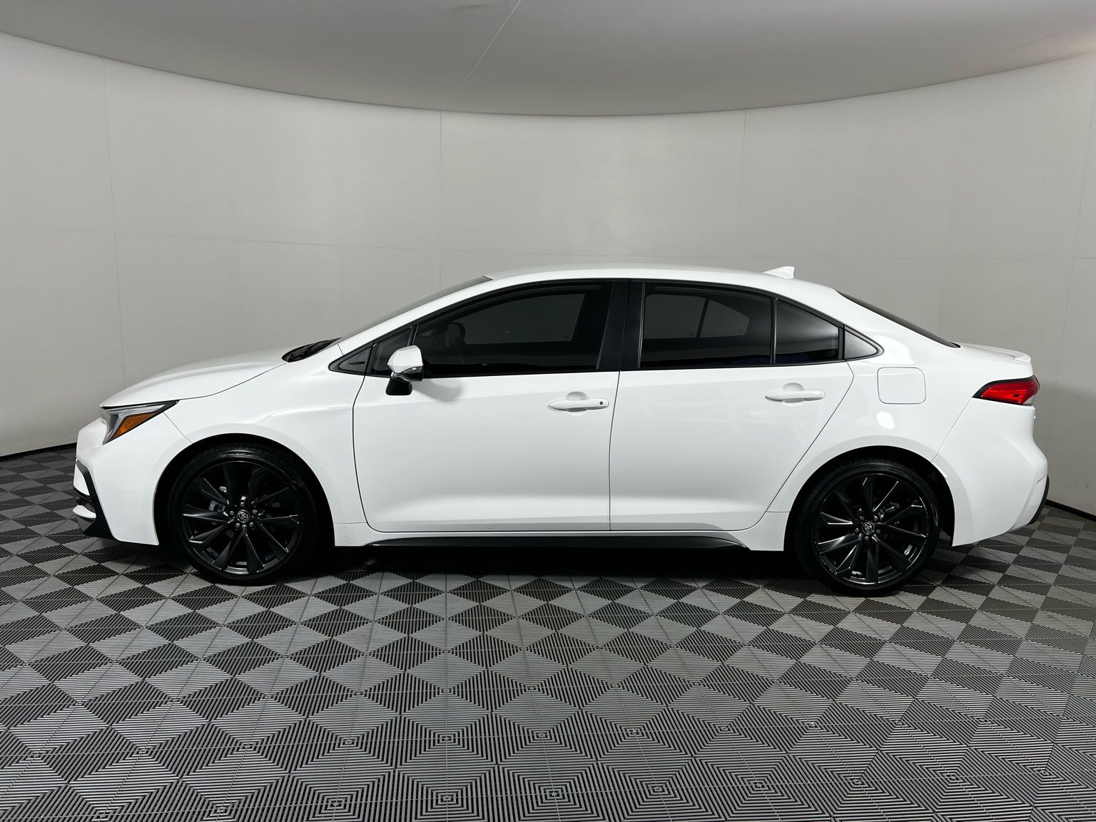 Thumbnail: 2025 Toyota Corolla - 8